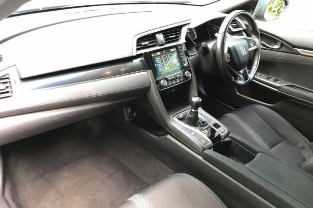 Honda Civic 1.0 VTEC Turbo 126 SR 5dr 