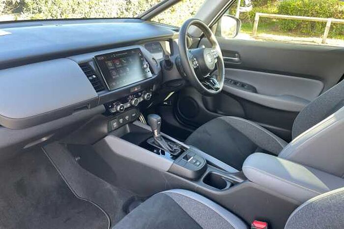 Honda Jazz Hybrid 1.5 i-MMD (122ps) Advance Sport eCVT 