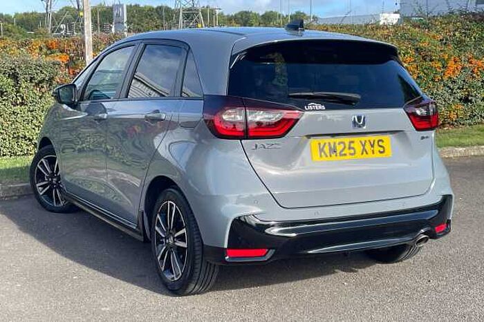 Honda Jazz Hybrid 1.5 i-MMD (122ps) Advance Sport eCVT 