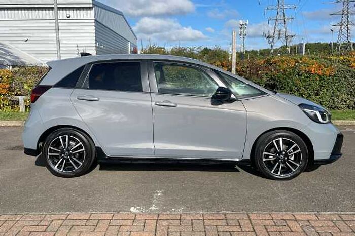 Honda Jazz Hybrid 1.5 i-MMD (122ps) Advance Sport eCVT 
