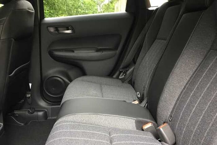 Honda Jazz Hybrid 1.5 i-MMD (122ps) Advance eCVT 