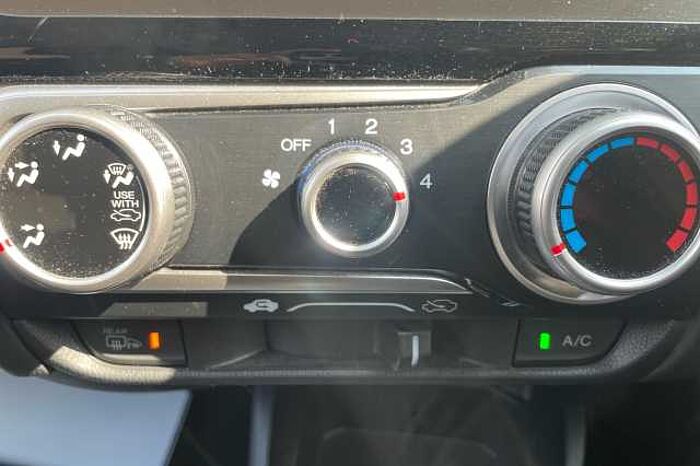 Honda Jazz 1.3 i-VTEC SE Navi 5-Door 