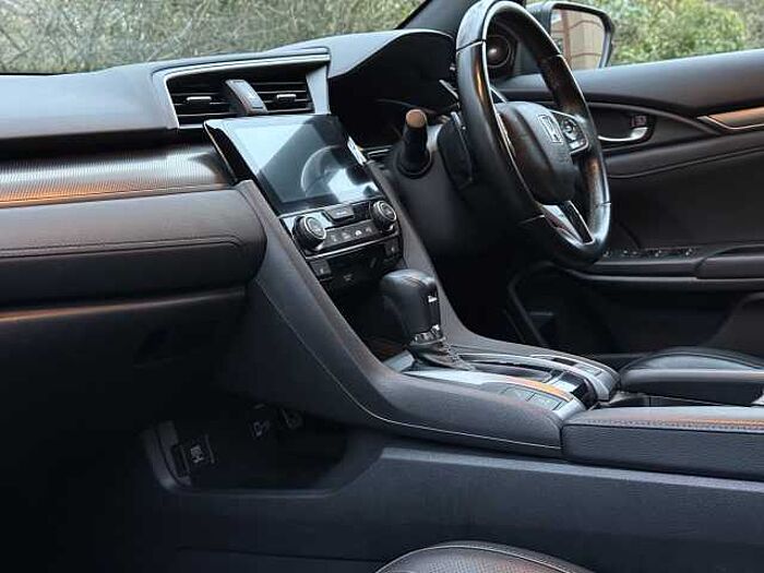 Honda Civic 1.5 VTEC Turbo Prestige 5dr CVT 